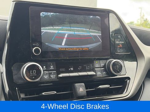Used 2023 Toyota Highlander L FWD image 22