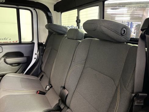 New 2026 Jeep Gladiator Sport image 24