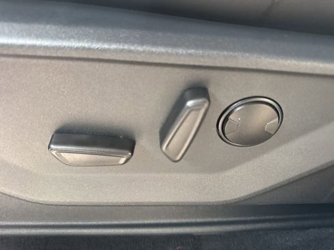 Used 2025 Ford Expedition Platinum w/ Driver's Package image 26