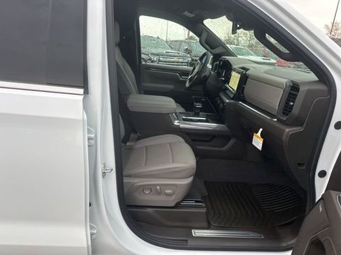 New 2026 Chevrolet Silverado 1500 LTZ w/ Z71 Off-Road Package AWD/4WD image 32