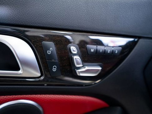 Used 2017 Mercedes-Benz SLC 43 AMG w/ Premium 3 Package image 26