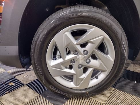 New 2026 Hyundai Kona SE image 5