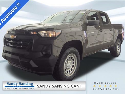 Used 2024 Chevrolet Colorado W/T image 1