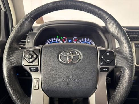 Used 2019 Toyota 4Runner SR5 Premium AWD/4WD image 19