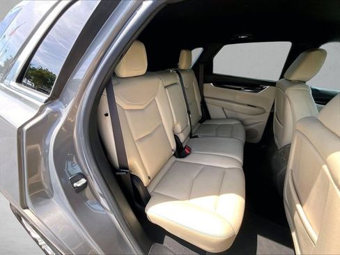 Used 2018 Cadillac XT5 FWD w/ LPO, Wheel Lock Package image 28