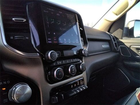 Used 2019 RAM 1500 Laramie image 31
