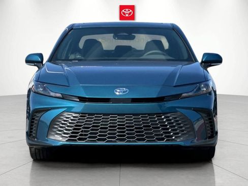 New 2026 Toyota Camry SE FWD image 7