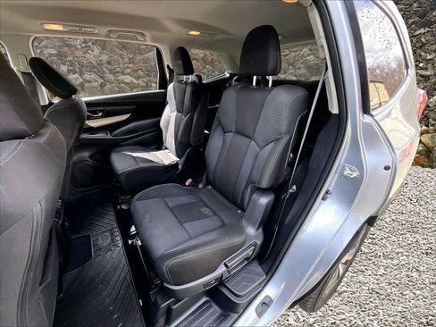 Used 2022 Subaru Ascent Premium w/ Convenience Package image 23