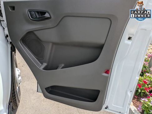 Certified 2026 Ford Transit 250 148 Medium Roof Extended AWD image 28
