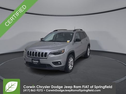 Used 2022 Jeep Cherokee Latitude Lux w/ Sun & Sound Group AWD/4WD image 6