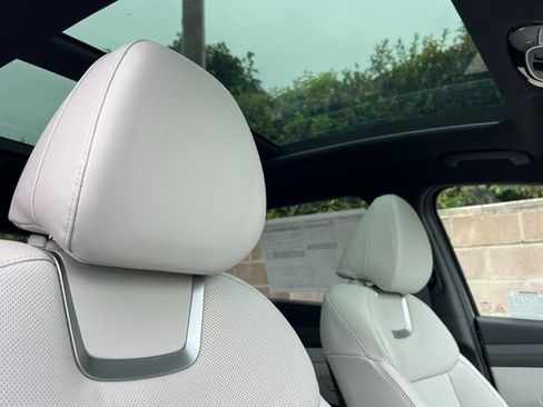 New 2026 Hyundai Tucson Limited AWD/4WD image 16