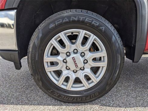 Used 2022 GMC Sierra 3500 SLT w/ SLT Premium Package image 10