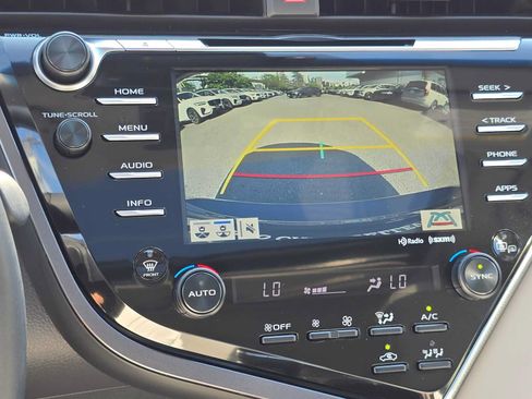 Used 2018 Toyota Camry SE w/ Audio Package FWD image 26