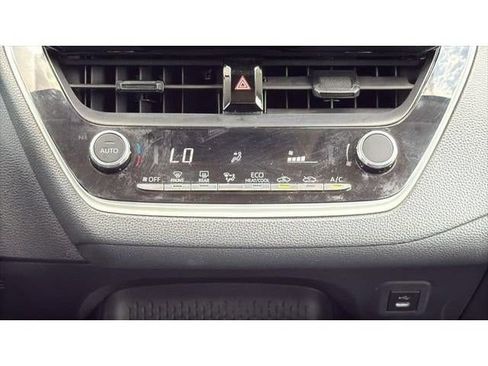 Used 2024 Toyota Corolla LE FWD image 25