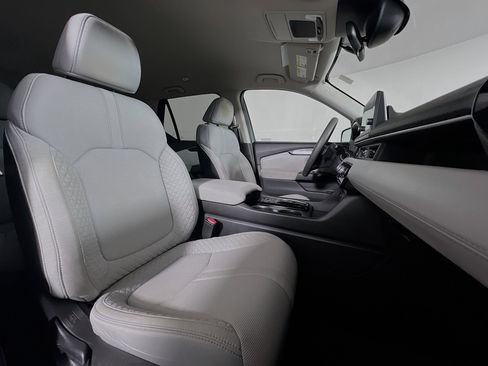 Used 2023 Honda Pilot LX image 25