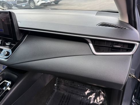 Used 2024 Toyota Corolla LE FWD image 16