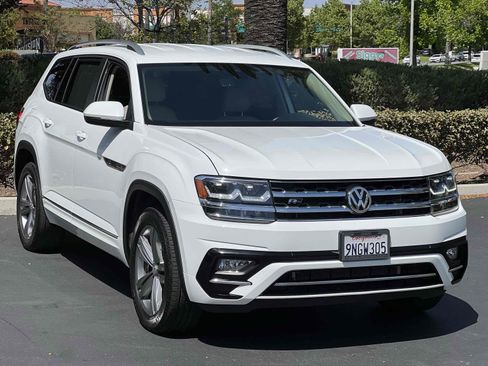 Used 2019 Volkswagen Atlas SE w/ Towing Package image 20