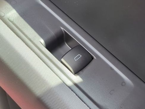 New 2025 GMC Canyon Elevation w/ Convenience Package image 44