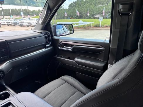 Used 2024 Chevrolet Silverado 1500 LT Trail Boss w/ Protection Package AWD/4WD image 20