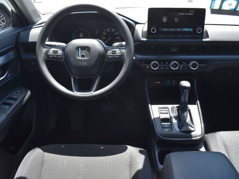 Used 2025 Honda CR-V EX image 21