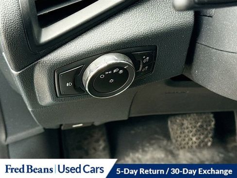 Used 2019 Ford EcoSport SE w/ SE Convenience Package image 12