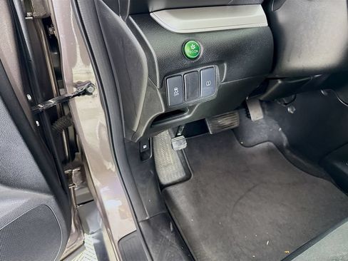 Used 2016 Honda CR-V EX image 10