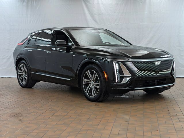 Used 2023 Cadillac Lyriq 2WD image 1