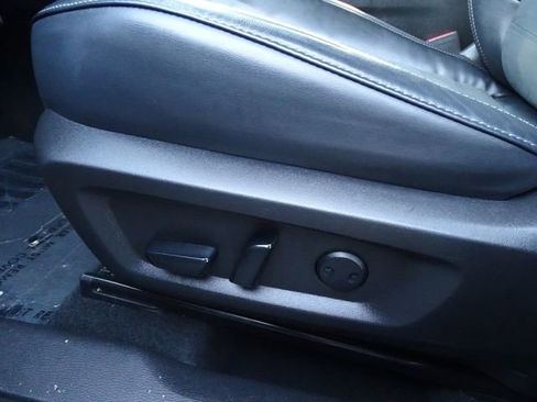 Used 2022 Mitsubishi Outlander SE image 19