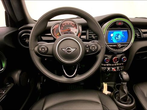 Used 2019 MINI Cooper Convertible w/ Signature Upholstery Package FWD image 4