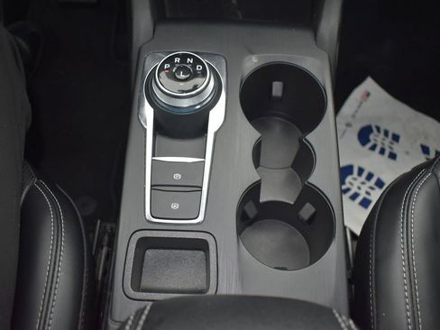 Used 2024 Ford Escape Platinum image 15