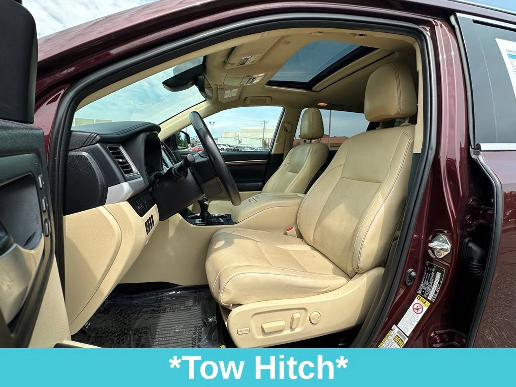 Used 2019 Toyota Highlander Limited AWD/4WD image 16