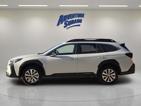 Certified 2025 Subaru Outback Premium image 4
