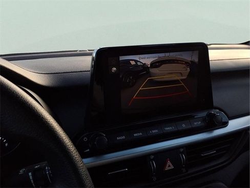 Used 2024 Kia Forte LXS w/ LXS Technology Package image 10