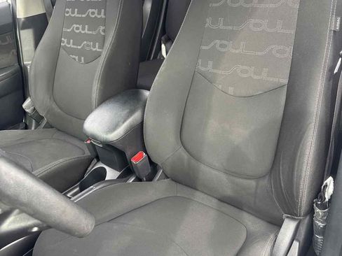 Used 2012 Kia Soul + image 8