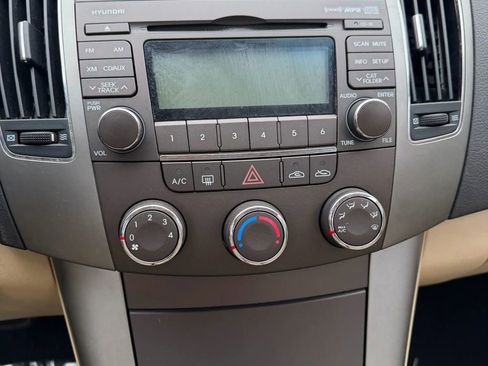 Used 2010 Hyundai Sonata GLS image 13