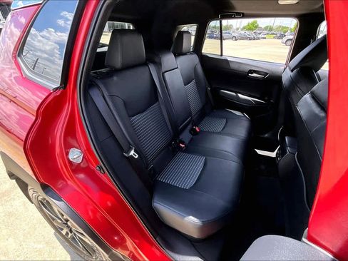 Used 2026 Toyota Corolla Cross XSE w/ Convenience Package image 21