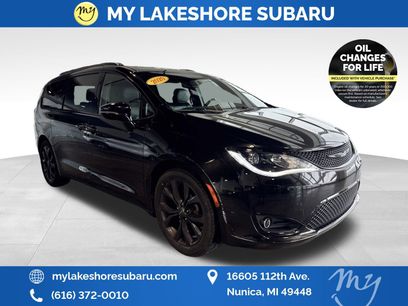 Used 2020 Chrysler Pacifica Limited w/ S Appearance Package