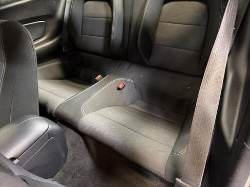 Used 2017 Ford Mustang Coupe image 27