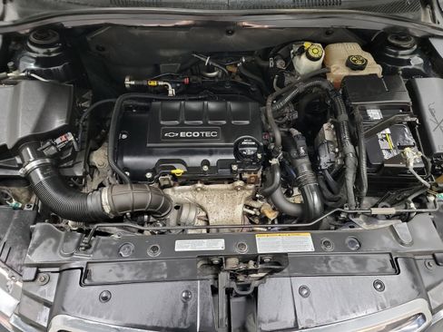 Used 2016 Chevrolet Cruze LT image 24