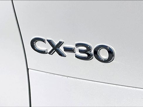 Used 2021 MAZDA CX-30 FWD 2.5 S w/ Select Package image 9