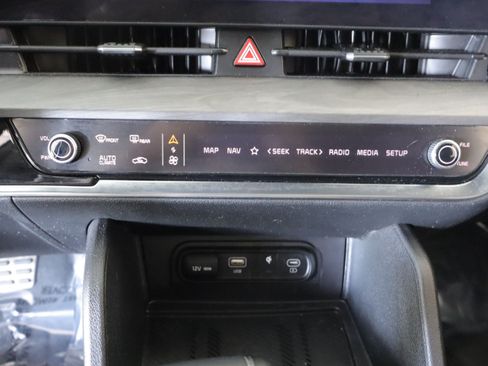 Used 2024 Kia Sportage X-Pro Prestige AWD/4WD image 14