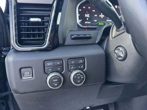 Used 2023 GMC Sierra 1500 Denali w/ Technology Package image 17