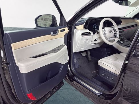 Used 2024 Hyundai Palisade Limited image 29