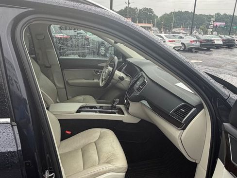 Used 2019 Volvo XC90 T6 Momentum w/ Protection Package Premier AWD/4WD image 27