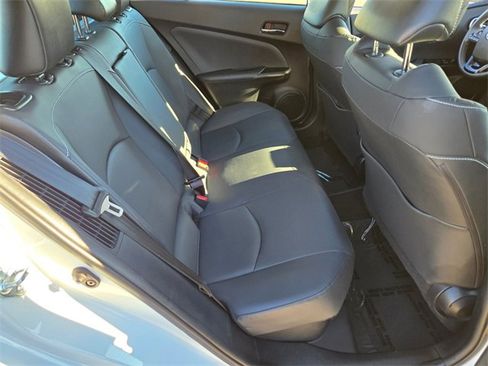 Used 2022 Toyota Prius Prime XLE image 19