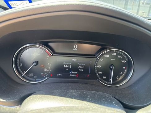 Used 2021 Cadillac XT4 Luxury w/ Cold Weather Package image 6