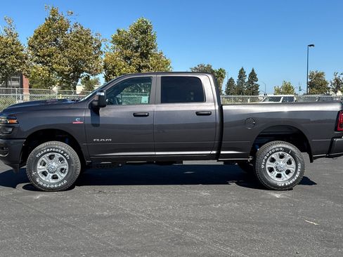 New 2026 RAM 2500 Big Horn AWD/4WD image 6