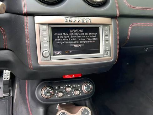 Used 2014 Ferrari California image 9