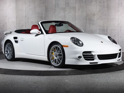 Used 2012 Porsche 911 Turbo S AWD/4WD image 18