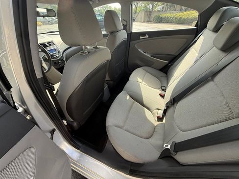 Used 2012 Hyundai Accent GLS FWD image 22